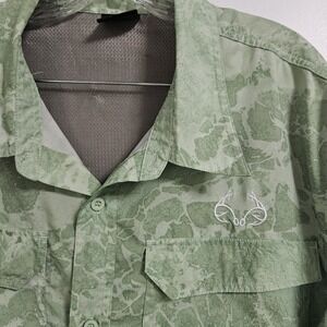 Realtree Fishing Button Up Short Sleeve Shirt Men's XL Green Vented Pockets EUC